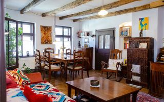 CASA INDIVIDUALA IN CENTRUL ISTORIC AL SIBIULUI - Poză 1