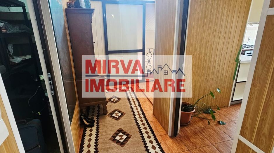 🏡 Casă spațioasă cu 9 camere în Strejnicu – pentru locuință, birouri - Poză 62