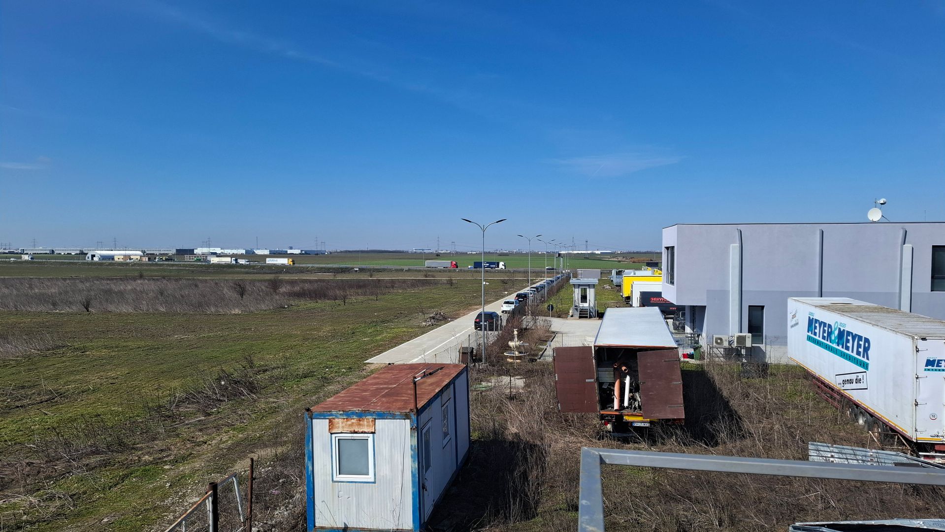 Teren intravilan 15.107mp | Include hală P+1| Utilitati | Glina - Poză 7