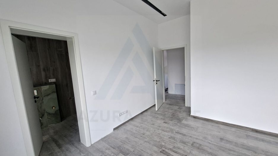 Casa premium cu teren 815 mp terasa balcon si garaj zona Selimbar - Poză 4