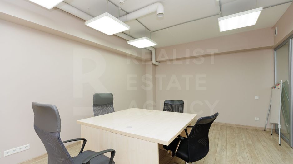 Chirie, oficiu 157 mp, strada București, Centru - Poză 3