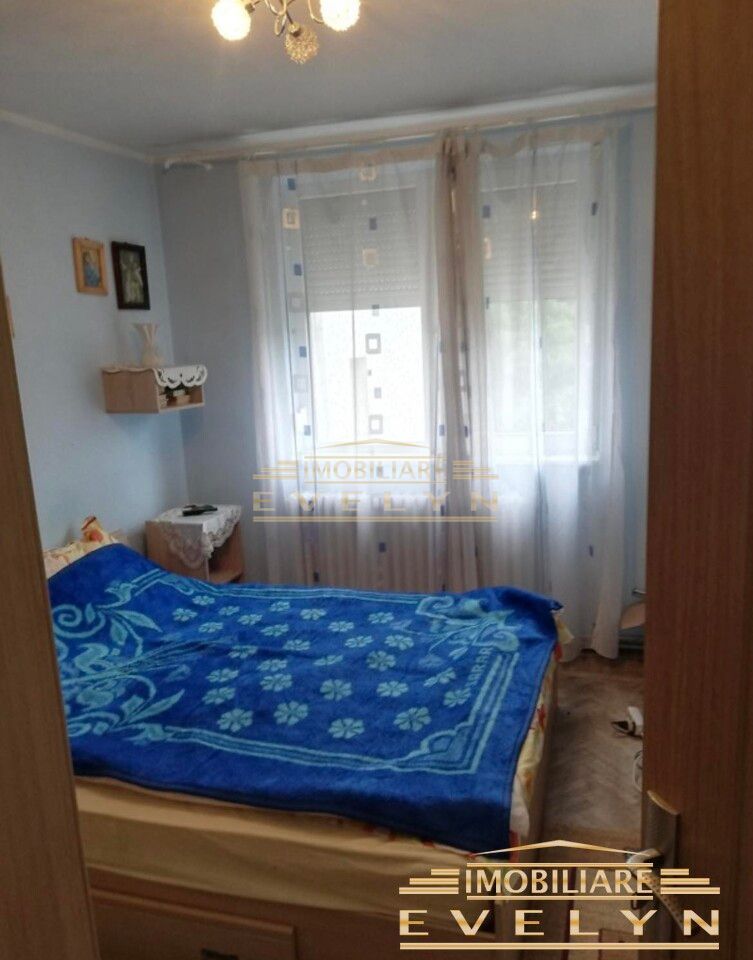 Apartament 4 camere de vanzare , zona Parcul Mihai Eminescu - Poză 3