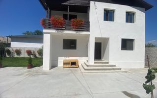 Gata de locuit! Vanzare casa cu 5 camere in Priboiu, com.Branesti - Poză 5