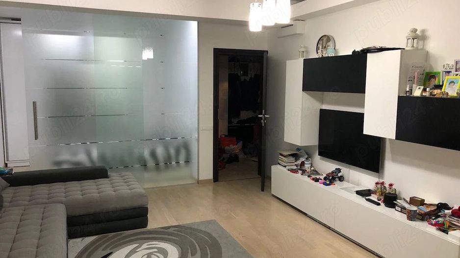 Prelungirea Ghencea-  2 camere decomandat + loc de parcare+centrala proprie - Poză 1