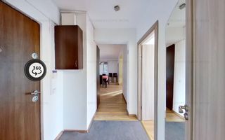 Blvd. Balcescu langa metrou Universitate, 4 camere, terasa de 50mp, 3 bai - Poză 14