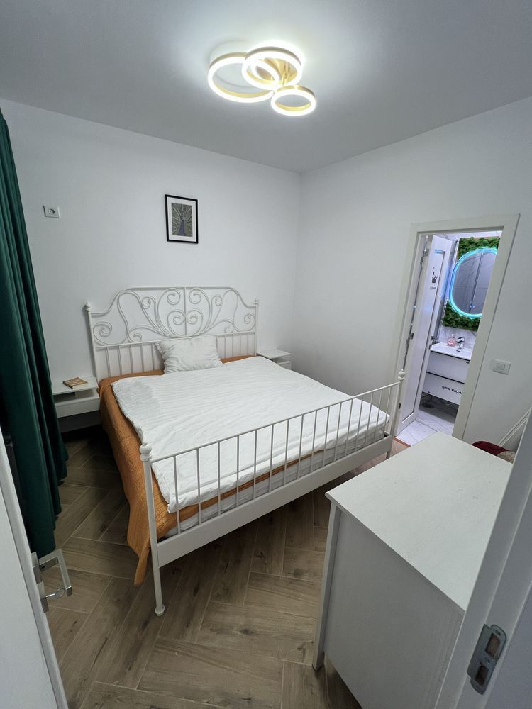 Ag BRASADAS închiriază ap 2 cam Et 2 LUX Centrul Vechi. - Poză 8