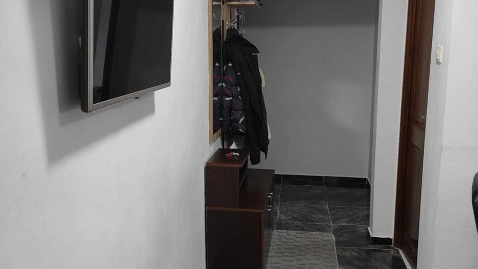 BRASADAS vinde ap 3 camere etajul 3/4. - Poză 7