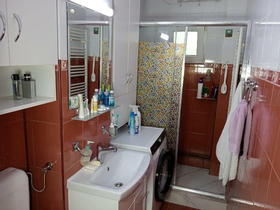 Apartament 3 camere Dacia cu centrala - Poză 9