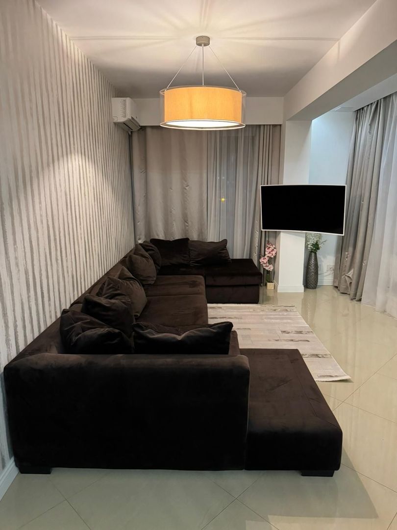 Apartament premium cu 2 camere, ultracentral, cu terasa- Prima Sucevei - Poză 1