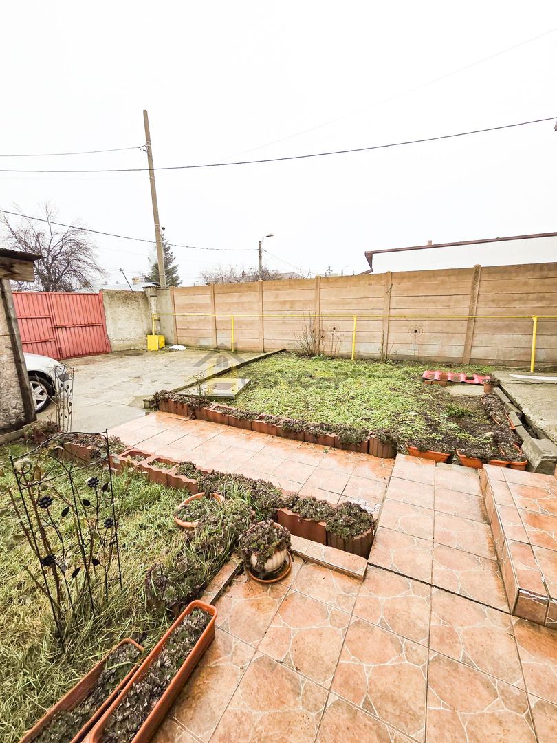 Vila individuala 6 camere Zona Ghencea Metrou Raul Doamnei Comision 0% - Poză 2