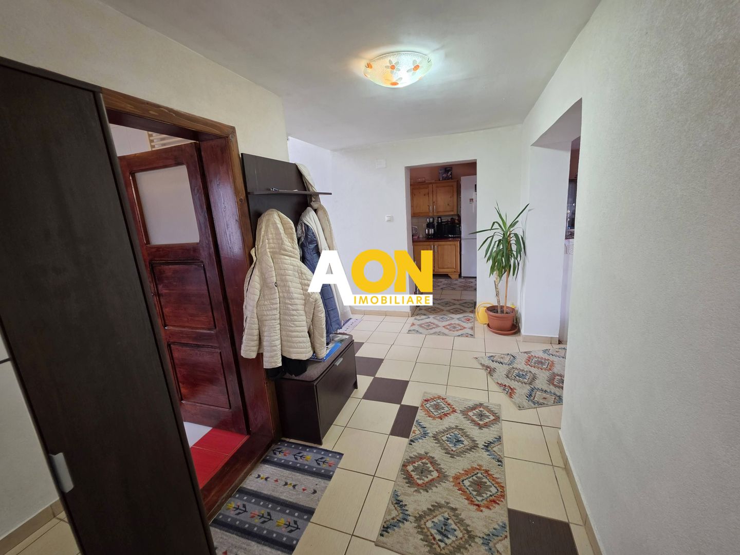 Casă cu 4 camere cu garaj, teren 619 mp, Alba Iulia - zona Micești - Poză 4