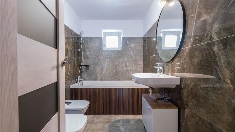 VAND Vila Recent Renovata la 10 minute de Piata Unirii - Poză 6