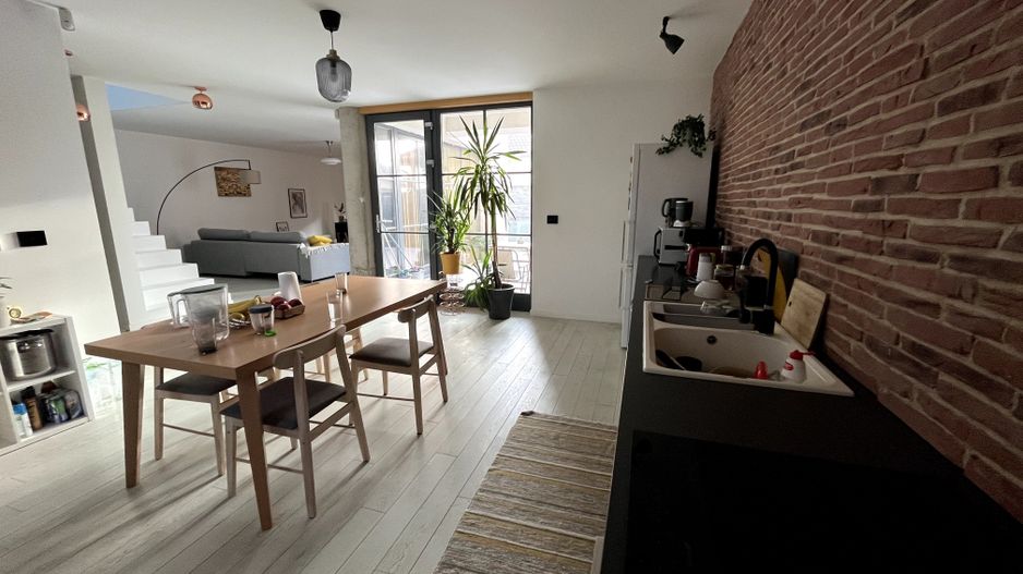 Locuinta spatioasa in triplex - Poză 28