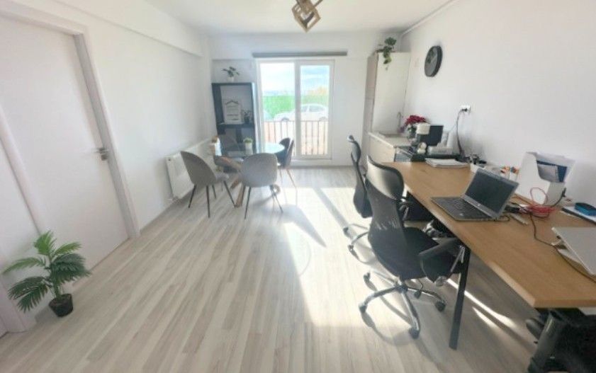 Studio Otopeni la parter, ideal business, include parcare - Poză 2