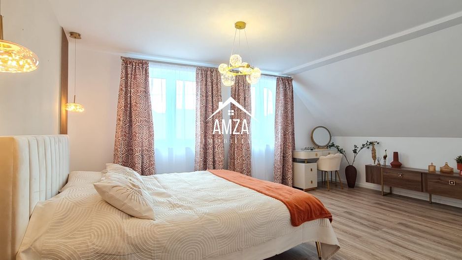 Vila spațioasă și elegantă de vânzare la intrarea în cartierul Turnișo - Poză 15