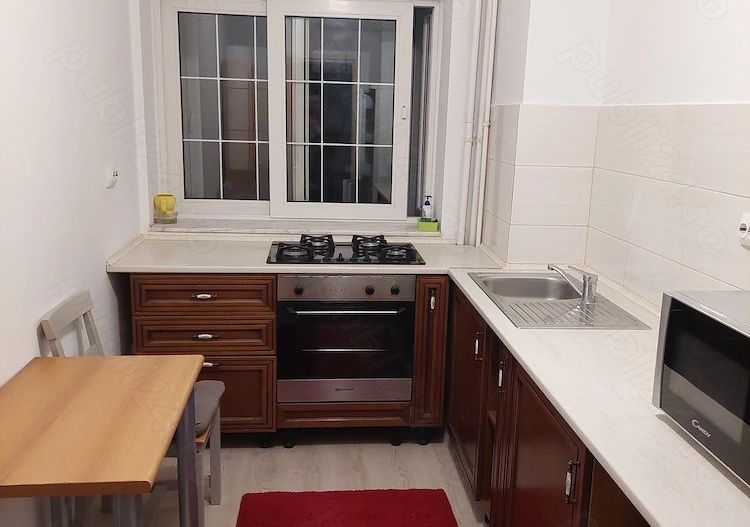 Închiriere Apartament 3 camere, etaj 2, mobilat/utilat, parcare, Bd. Unirii - Poză 6