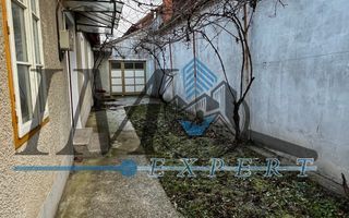 Casa ultracentrală de vânzare in Sebeș - Poză 8