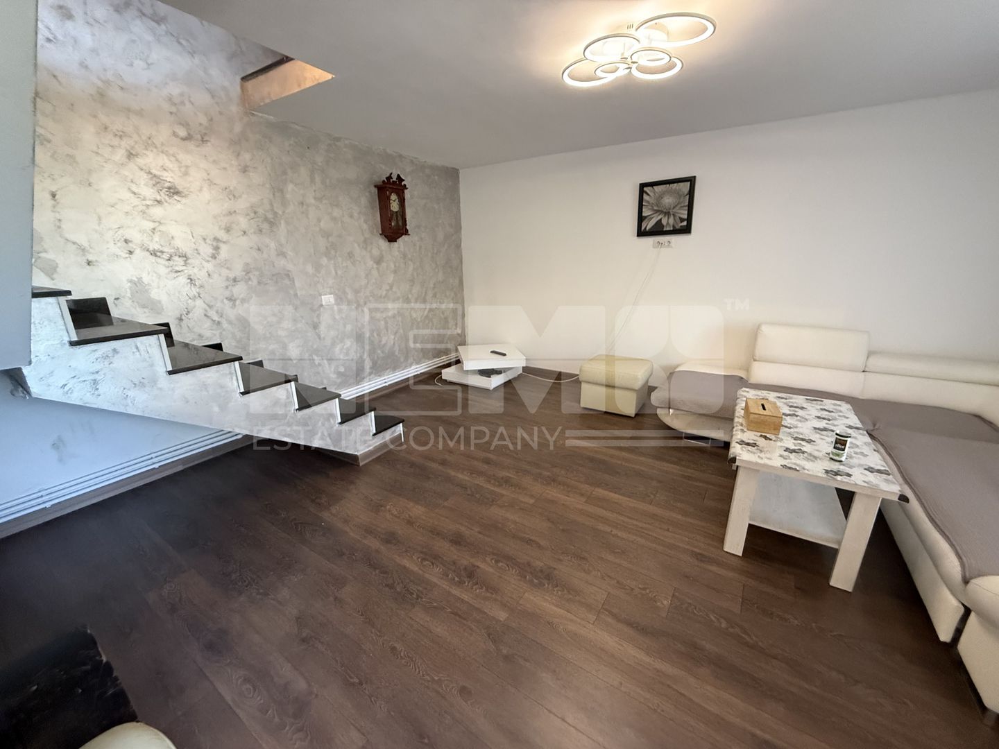 Casă de vânzare Voitinel | 32 Ari | Construită în 2023 - Poză 3