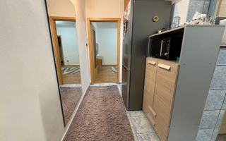 Apartament cu 3 camere in zona Soarelui - Poză 6
