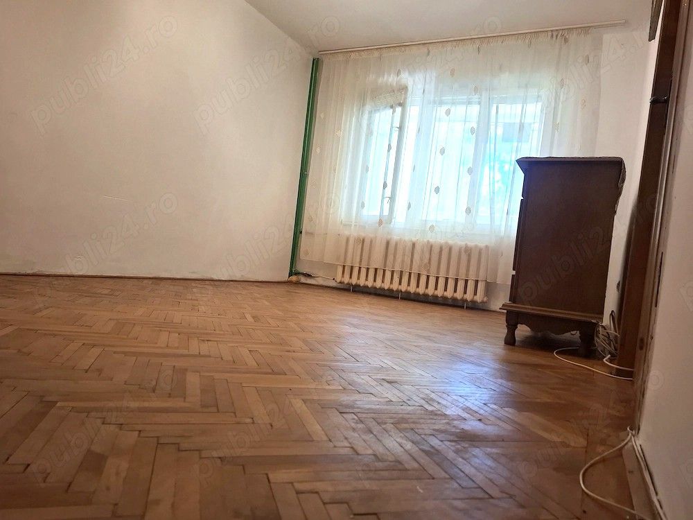 Vanzare Garsoniera Vitan | 40 mp | Parter Inalt cu Balcon si Scurgere Separată - Poză 4