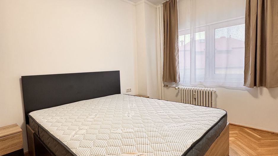 Apartament 3 camere, zonă centrală Oradea - Poză 1