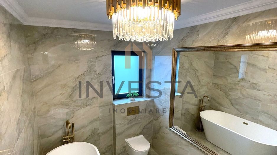Casa moderna cu priveliste asupra orasului, terasa cu jacuzzi, Iris - Poză 18