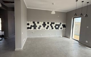 Casa Banu Maracine zona Ionomi - Poză 12