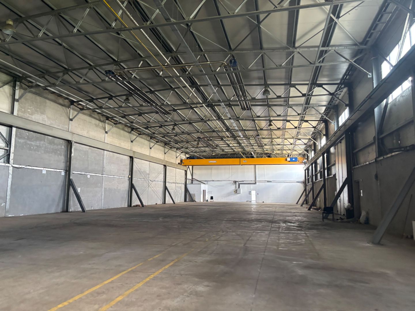 Depozit cu showroom de inchiriat de 1600 mp - Poză 12