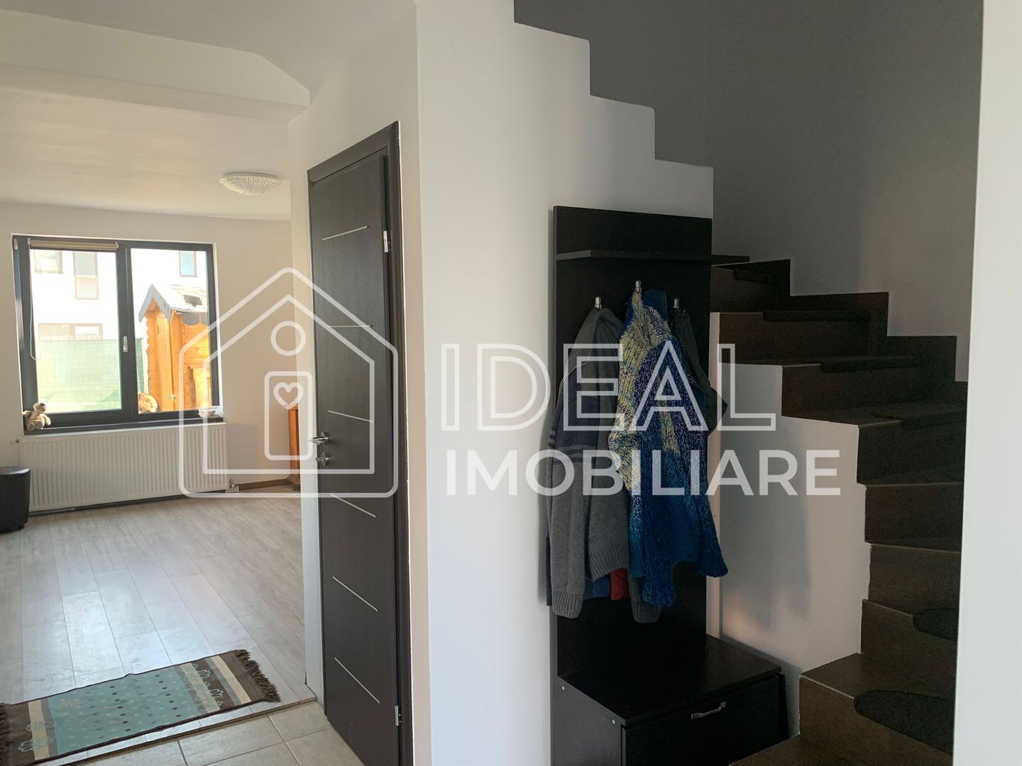 Duplex La CHEIE cu 4 camere, in Cisnadie - Poză 2
