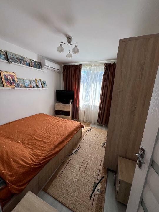 Apartament 4 camere renovat complet  Apărătorii Patriei 89 mp - Poză 9