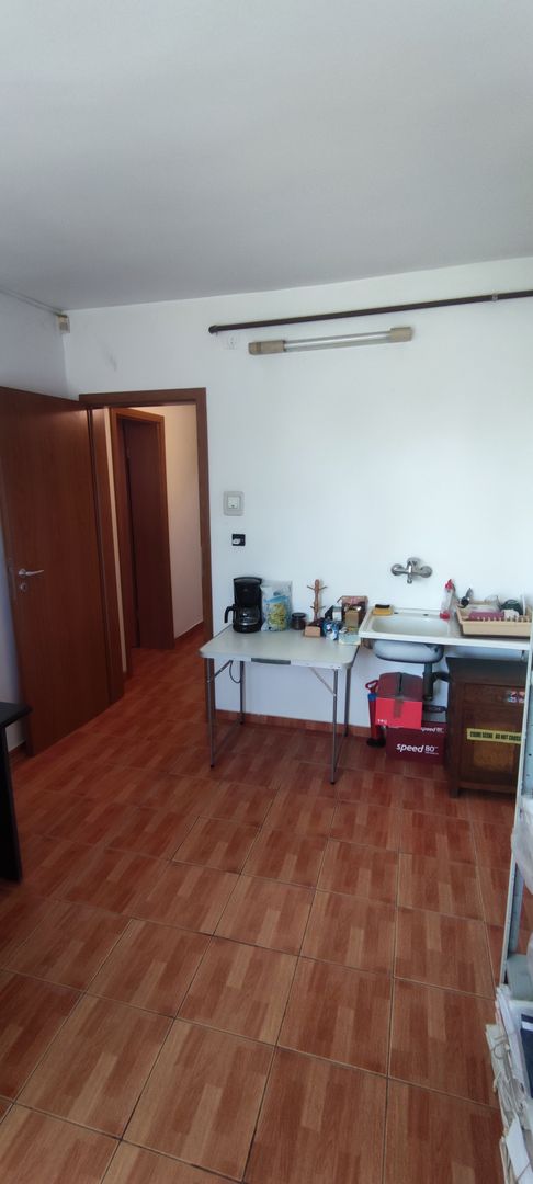 Aproape de Judetean, aproape de zona facultatilor. - Poză 29