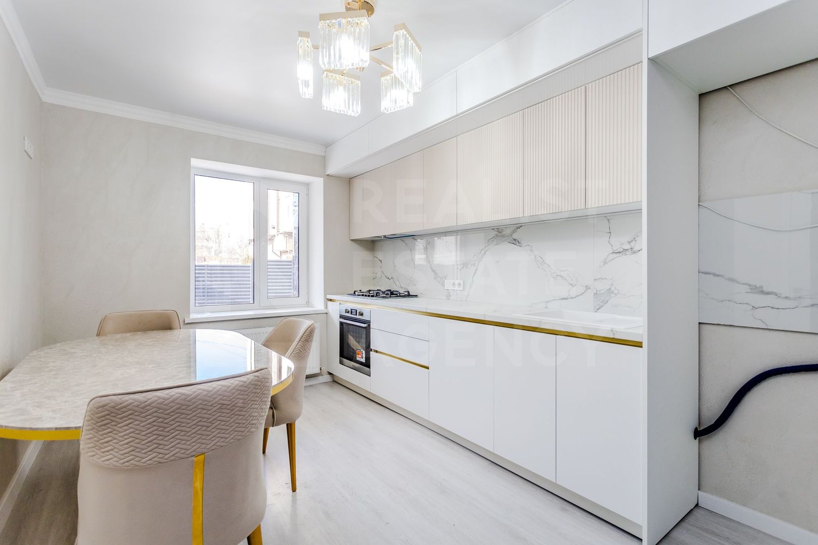 Vânzare casă,  4 camere, strada Alexandru Marinescu, Buiucani - Poză 3