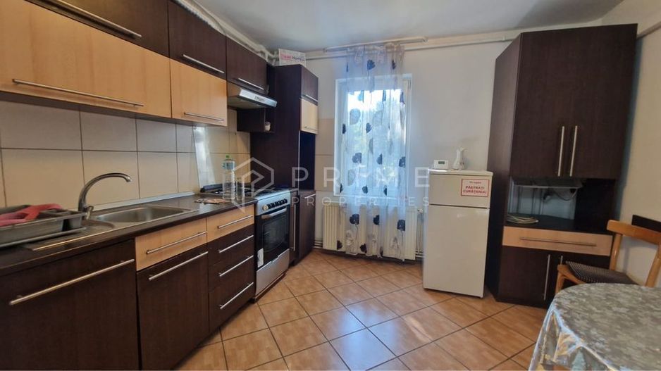 Chirie 2 camere, mobilat complet, etaj 1, decomandat, Zona Tudor - Poză 1