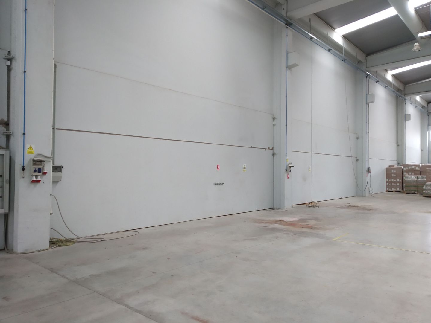 Spațiu industrial cu birouri - Zona Șagului - Poză 4