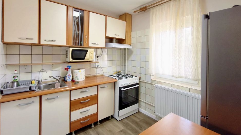Apartament 2 camere, modernizat, Podgoria - Poză 1