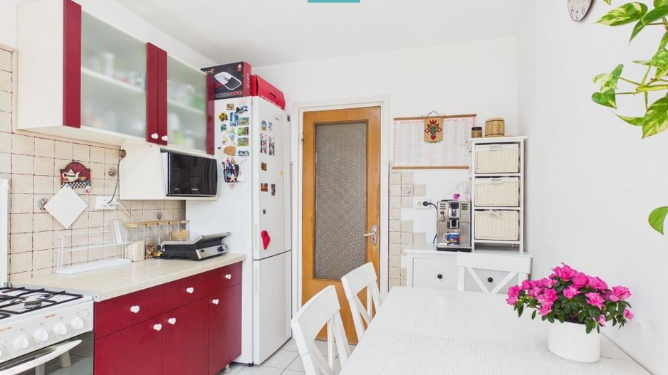 Apartament  5 camere si Garaj în Vlaicu - Poză 2