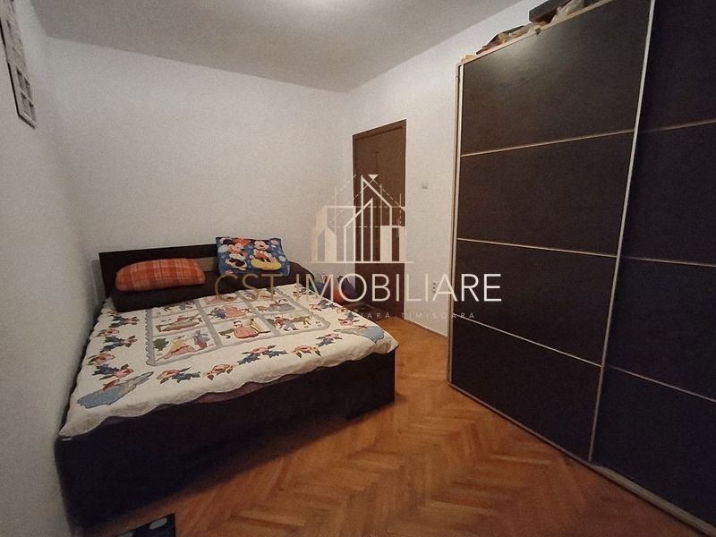 Sagului - Apartament 3 Camere - Decomandat - Etaj 3 - Poză 4