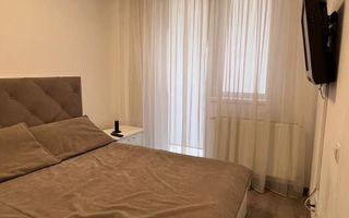 Garsoniera pe Pictor Brana, Selimbar- Etaj 1, loc de parcare privat - Poză 3