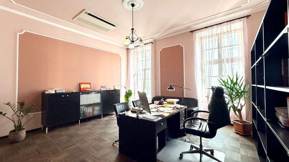 4 camere Ultracentral  - Piața Unirii, ideal birouri, parcare in curte - Poză 5