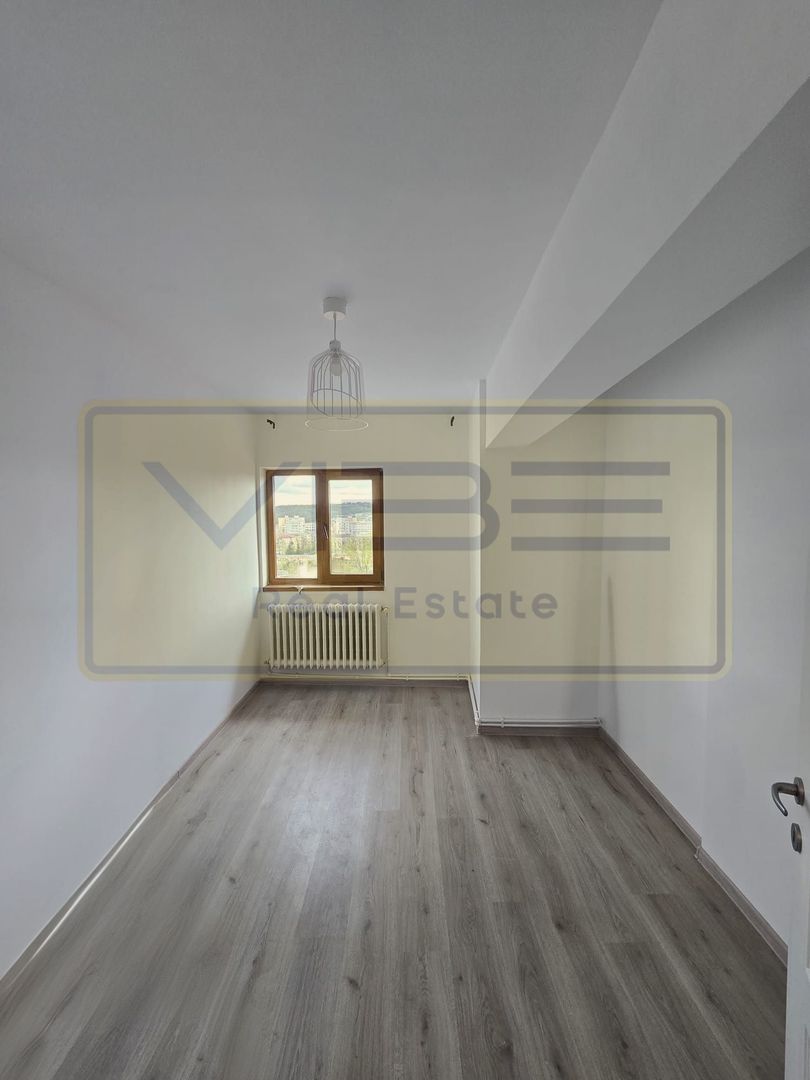 Centru - Gara Iasi- renovat complet - 3 camere decomandat - 69mp - Poză 5