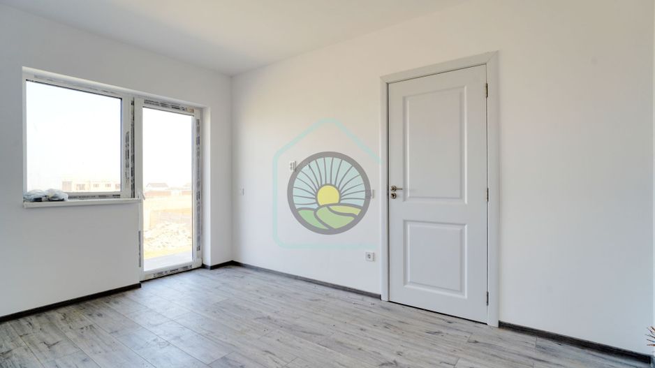 CASA  5 CAMERE IZVOR-TARLUNGENI - Poză 17