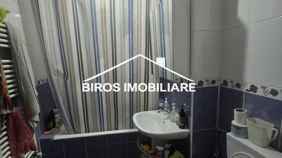 3 camere Brazda lui Novac - Sc.23 - Poză 5