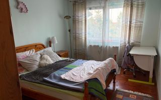 CASĂ TIP DUPLEX | ÎNTR-O ZONĂ LINIȘTITĂ | 6 CAMERE | RĂDĂUȚI - Poză 4