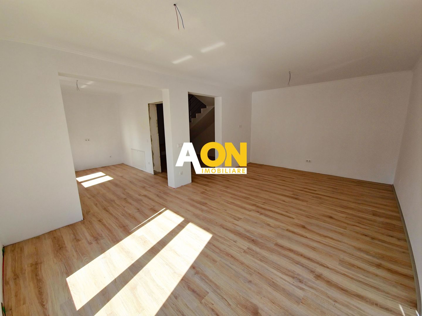 Casa 4 camere, cu predare la cheie, 324 mp teren, Micesti - Poză 7