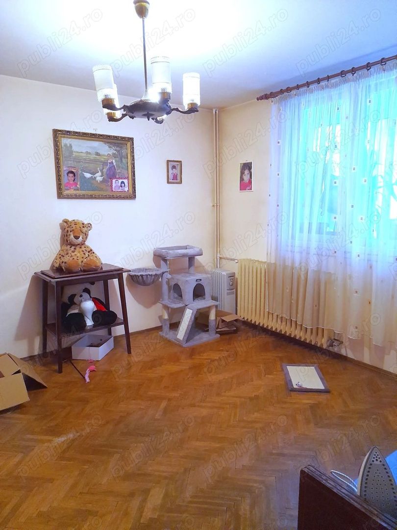 De vanzare apartament 4 camere Drumul Taberei - Poză 2
