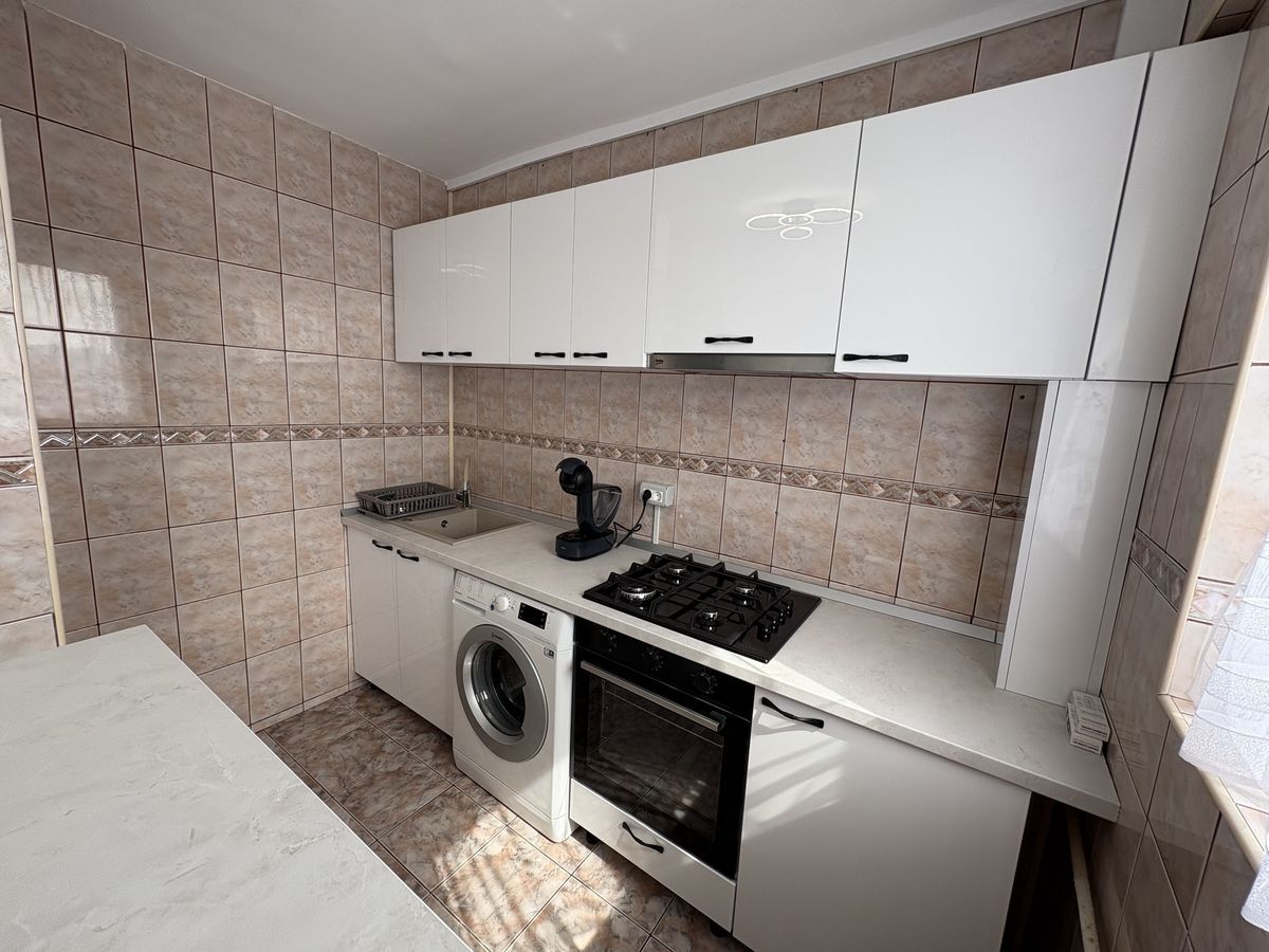 Minis, sector 3 - Poză 10