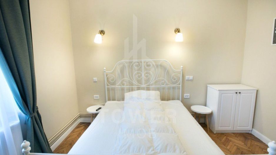 Apartament 3 camere la casă, curte proprie, Parcul Sub Arini - Poză 1