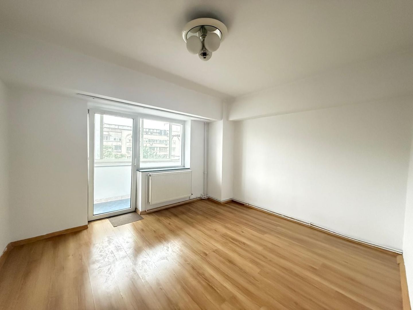 4 CAMERE BULEVARD DECEBAL ‖ CENTRALA TERMICA ‖ VEDERE MIXTA ‖ ETAJ INTERMEDIAR - Poză 5