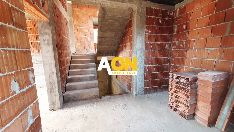 Casa la rosu, D+P+1E, 1433 mp teren, Valea Popii - Poză 9