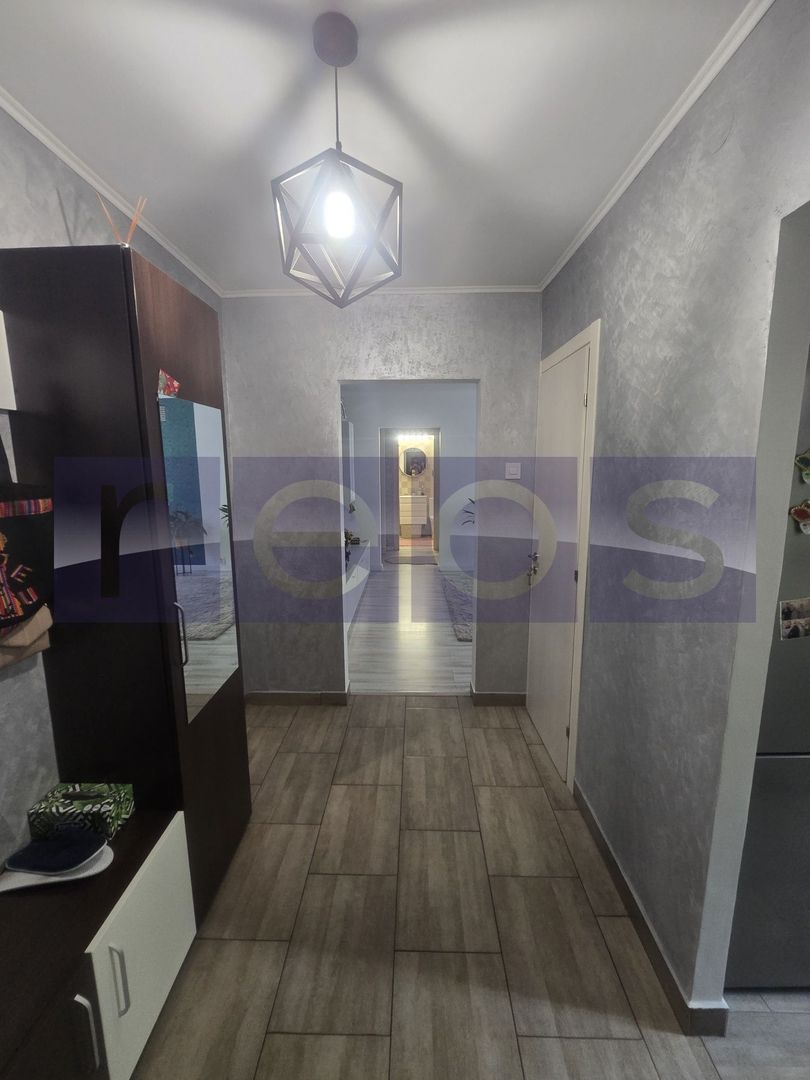 VANZARE 3 CAMERE | SEMIDECOMANDAT | ZONA TRAPEZULUI - Poză 8